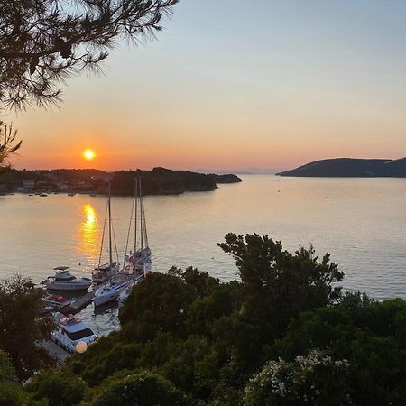 Apartements And Rooms Next To The Sea - Belveder Rab Supetarska Draga Exterior photo